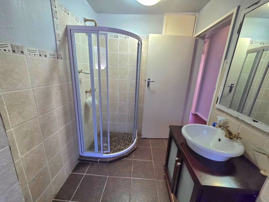 5 Bedroom Property for Sale in Eureka Free State